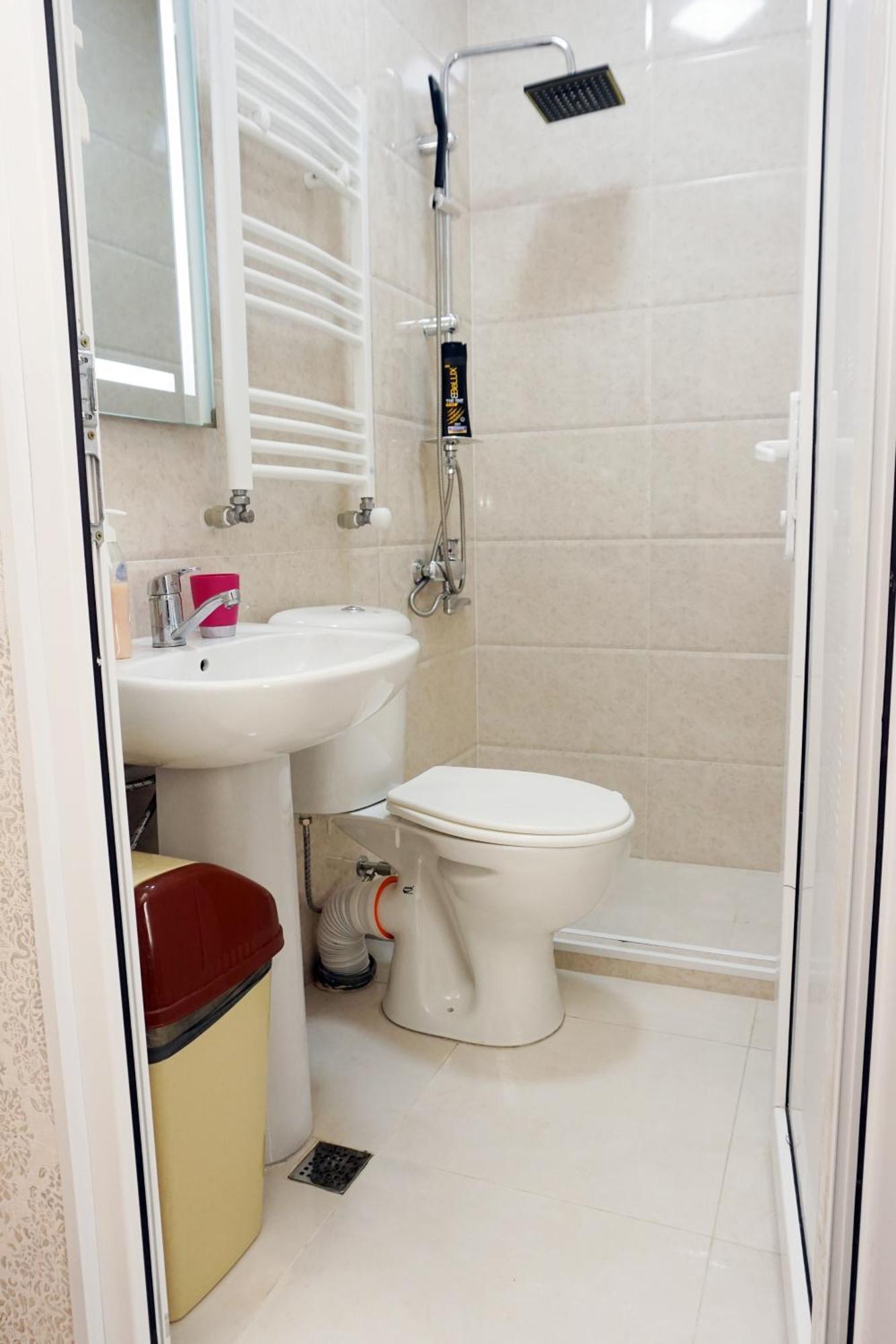 Belas House With Terrace クタイシ エクステリア 写真