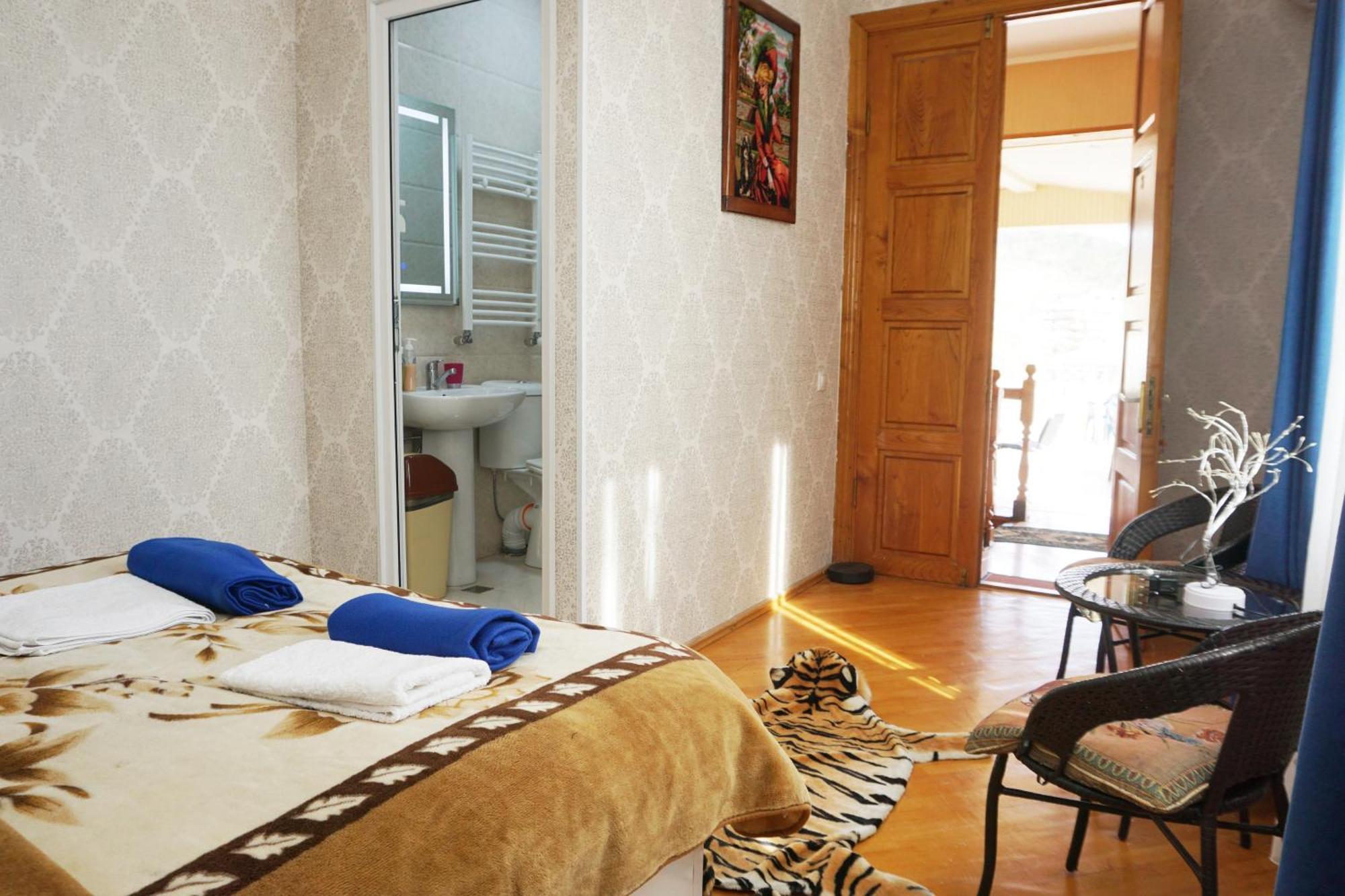 Belas House With Terrace クタイシ エクステリア 写真